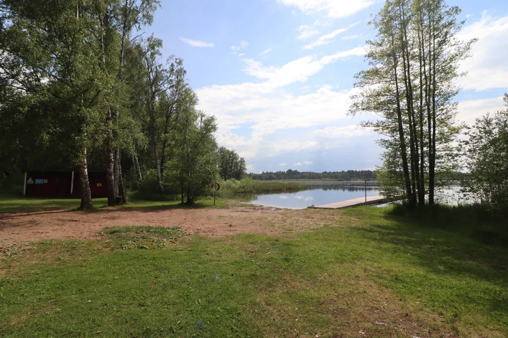 Garden - Land Plots with Utilities Near Gottröra