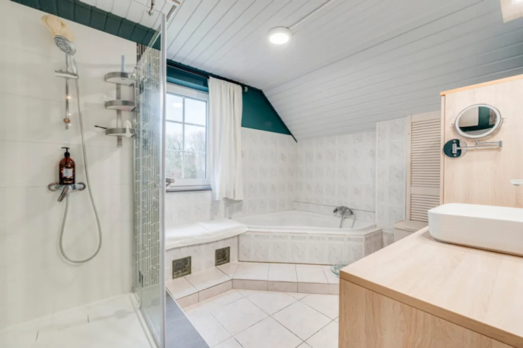 Vannitoad - Villa with Pool in Geer