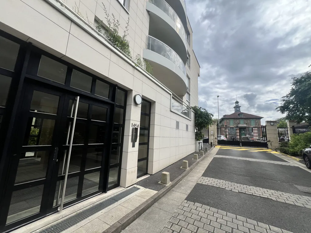Välivaade - Apartment with Terrace in Courlancy