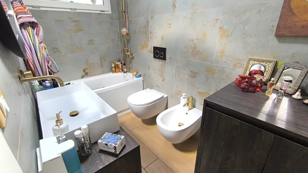 Salles de bain - Panoramic Penthouse with Terrace in Florence