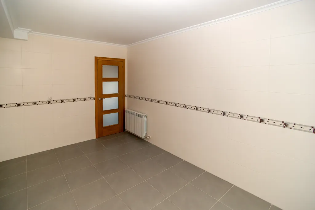 Entrée - New Build Flat with Garage in Sarria, Lugo