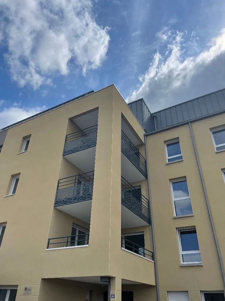 Extérieur - Appartement 3 Pièces avec Terrasse à Laval