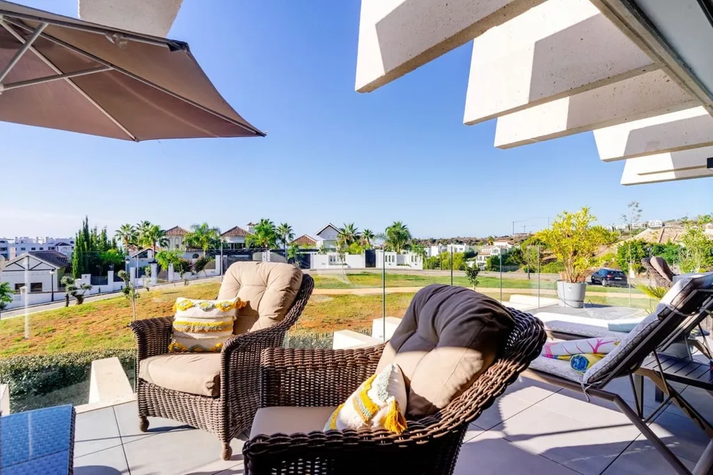 Terrass - Apartment with Large Terrace in Estepona