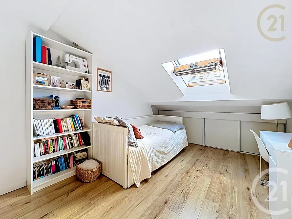 Magamistoad - Charming 4-Bedroom Apartment in Versailles