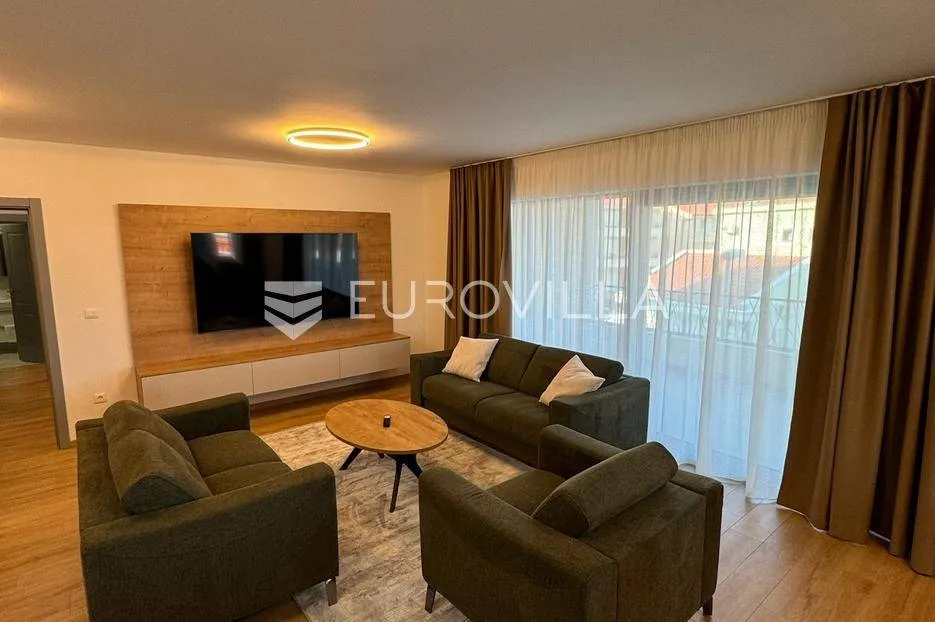 Soggiorno - Three-Bedroom Apartment with Terrace in Baška Voda