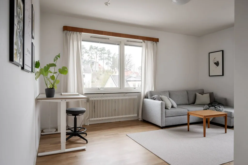 Elutuba - Apartment with South-Facing Balcony in Borås