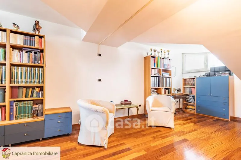 Bureau - Bifamiliar Villa with Private Garden in Capranica