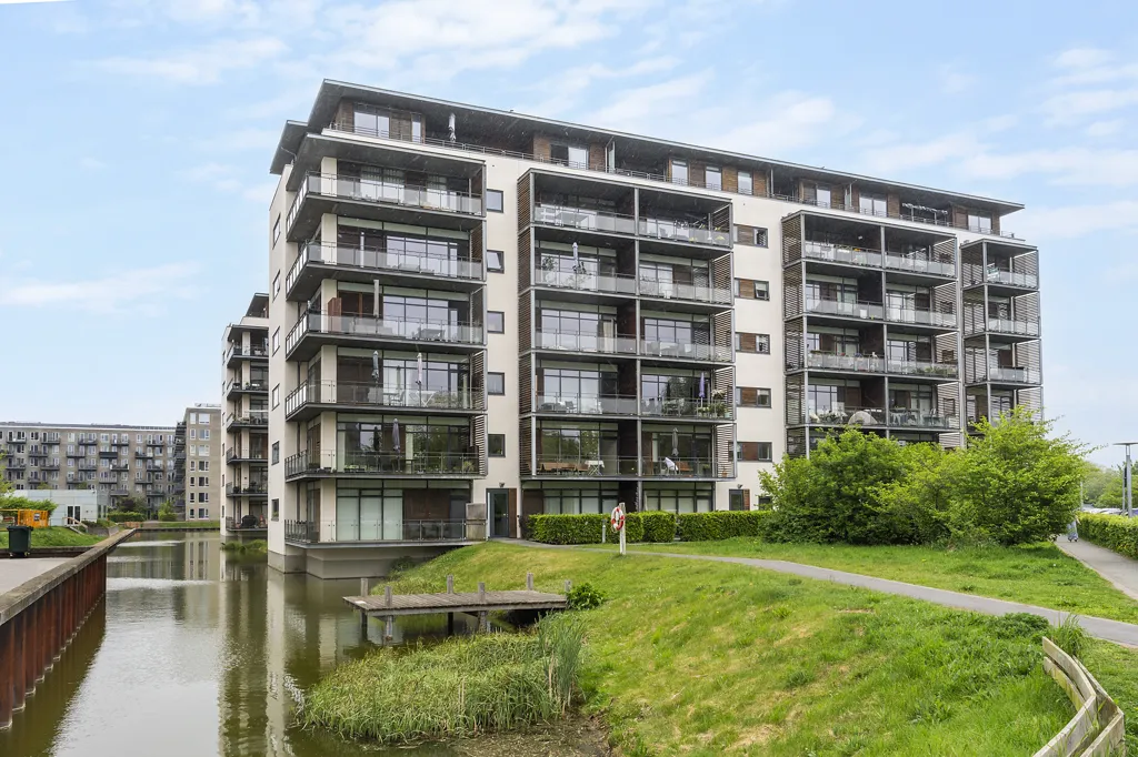 Esterno - 3-Bed Apartment with Balconies in Søborg