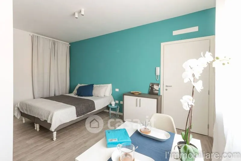 Chambres - Studio Flat in Rented Building, Verona
