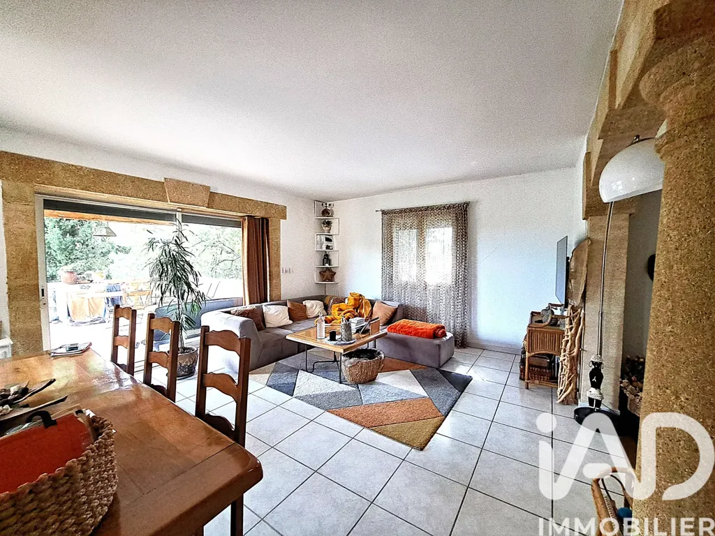 Salle à manger - Propriété avec Vue Vallée du Rhône à Saint-Marcel-d'Ardèche