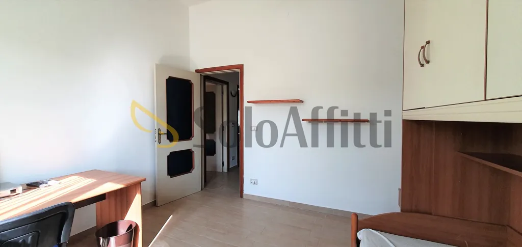 Office - Furnished Flat with Central Location in Catanzaro Lido