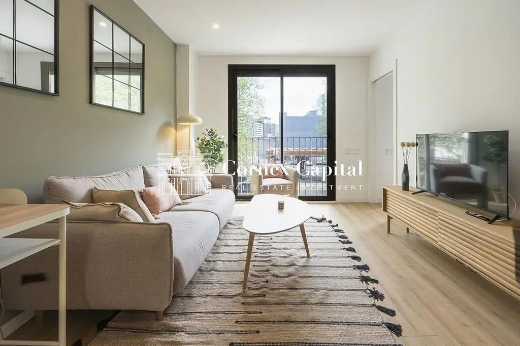 Elutuba - Apartment with Pool in Poblenou, Barcelona