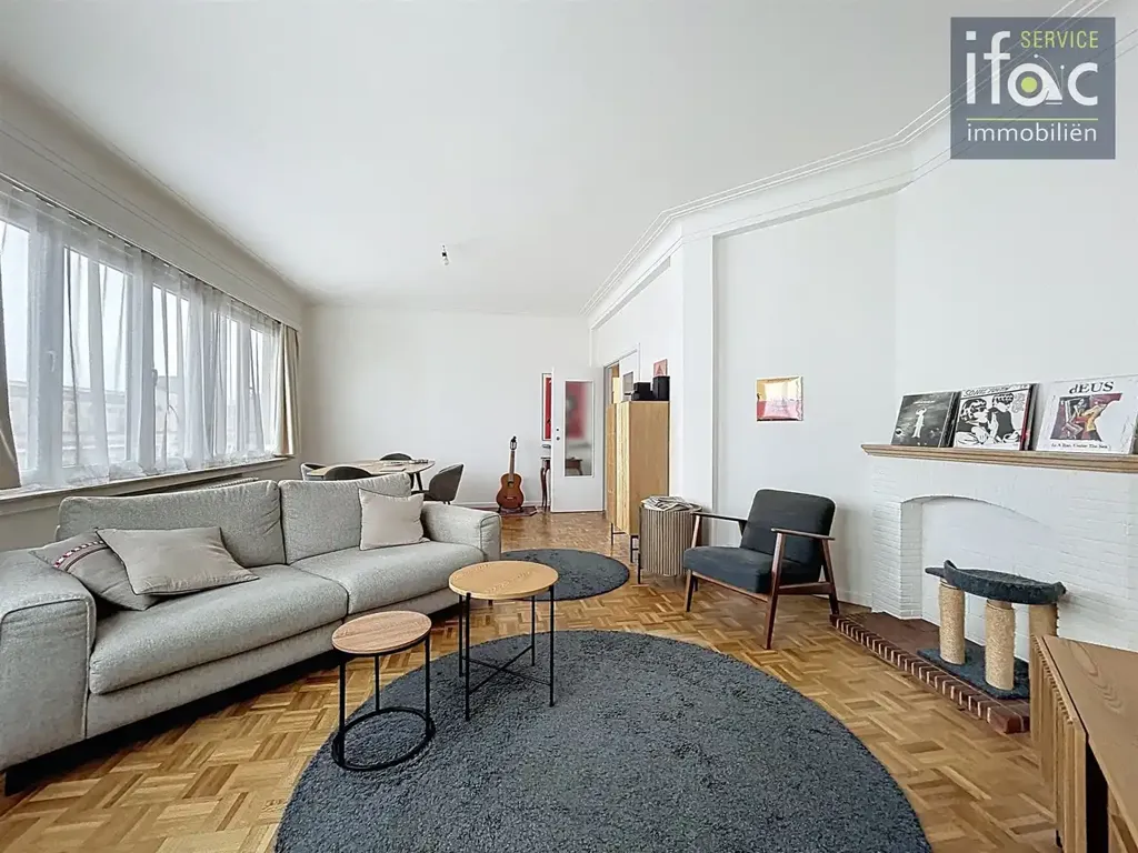 Elutuba - Bright Apartment with Terrace in Elsene