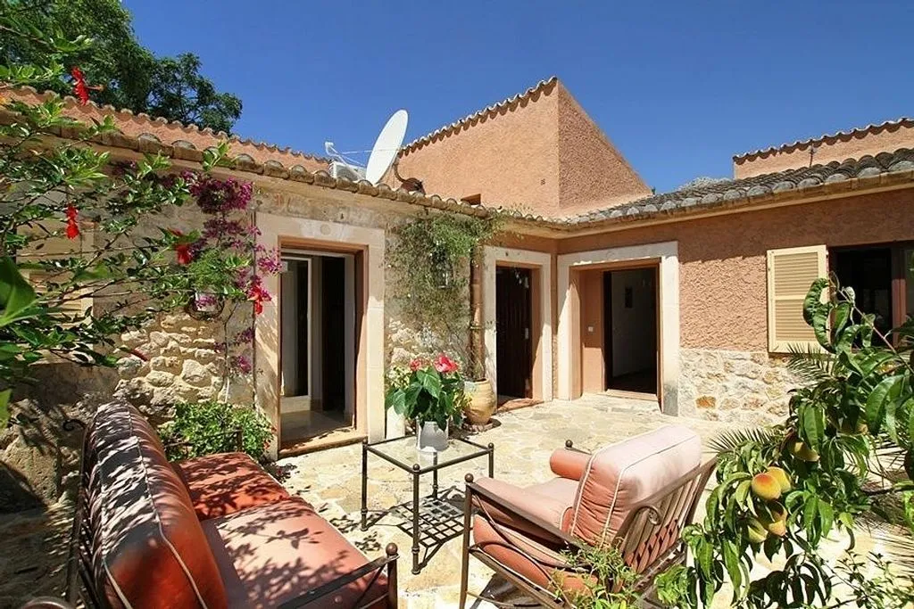 Terrass - Traditional Villa with Pool in Pollença