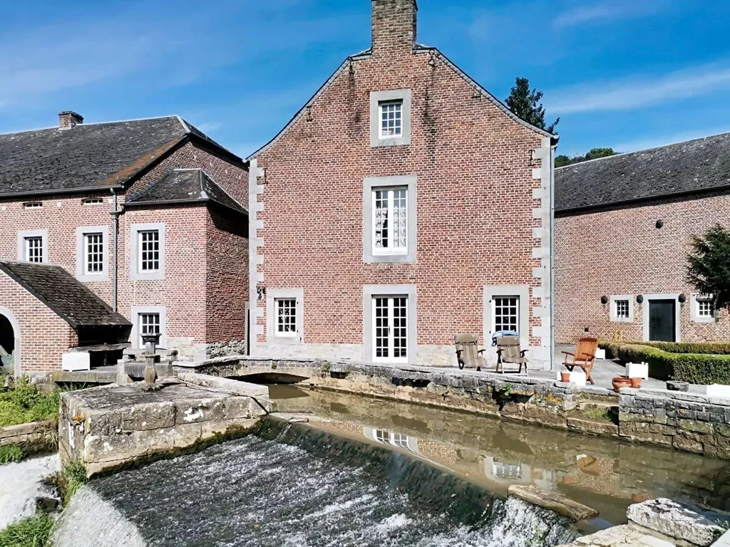 Extérieur - Moulin Historique avec Machinerie à Huccorgne