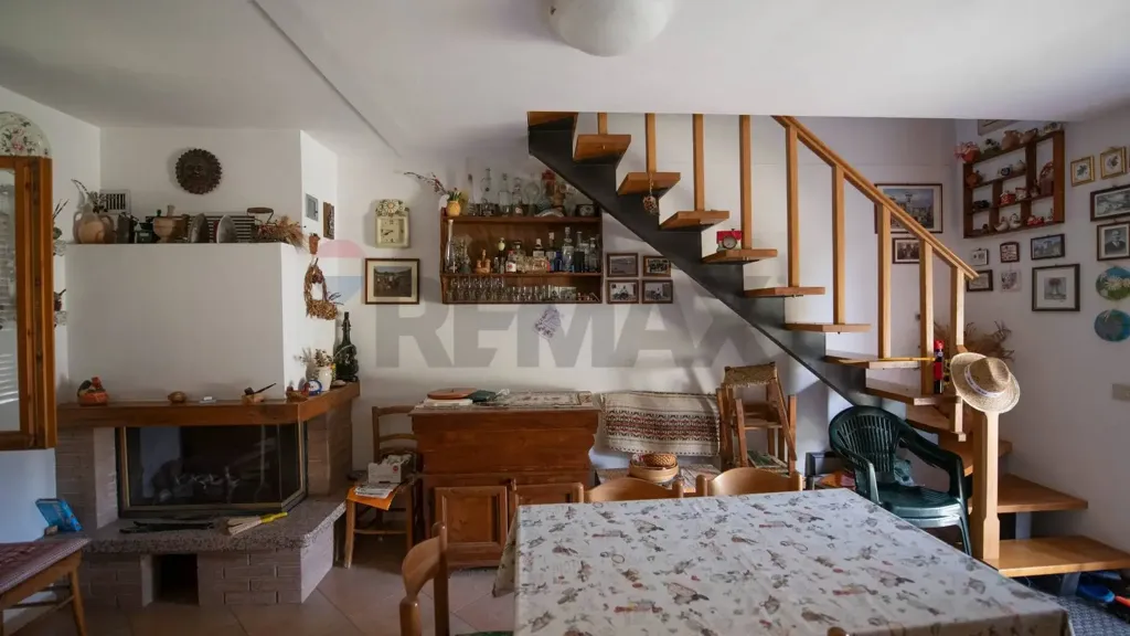 Söögituba - Semi-detached Apartment with Panoramic View in Arcevia