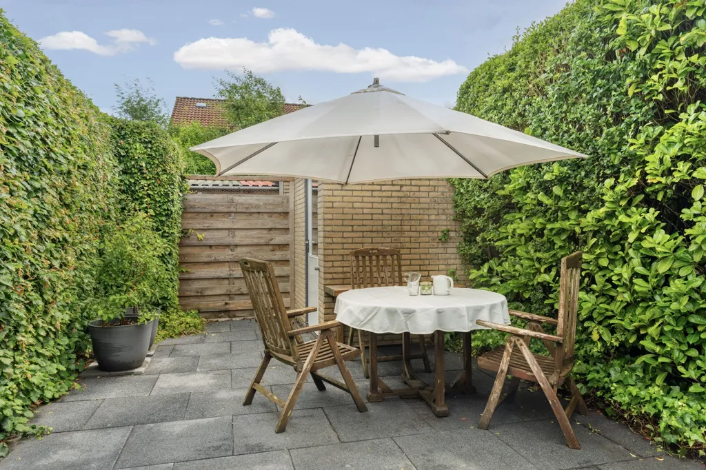 Terrasse - Corner House with Garden in Westervoort