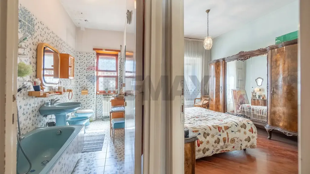 Salles de bain - Furnished Apartment with Balcony in Rome