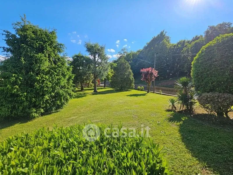 Aed - Villa with Private Garden in Palazzago