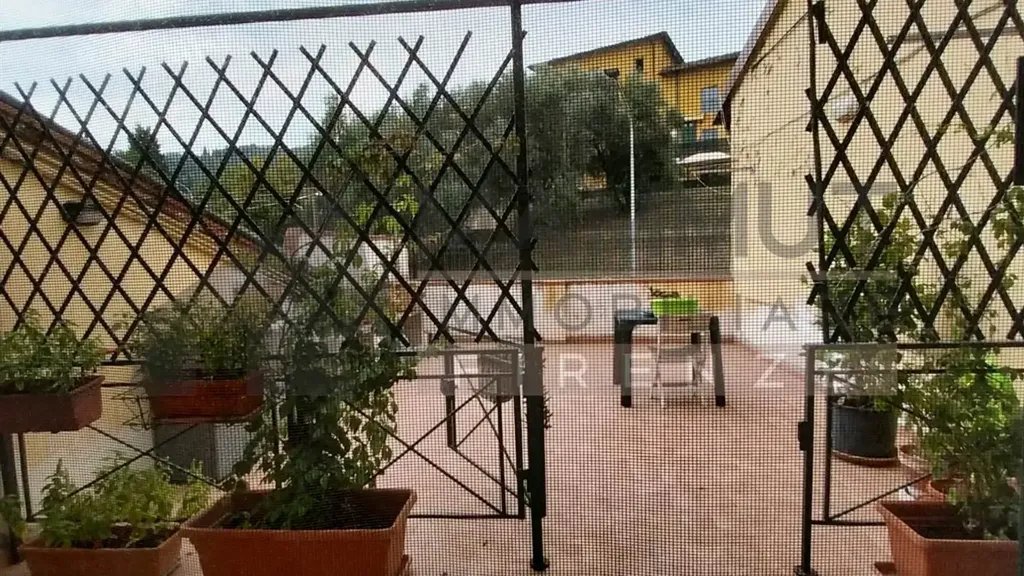 Terrasse - Rustic Apartment with Terrace in Lastra a Signa