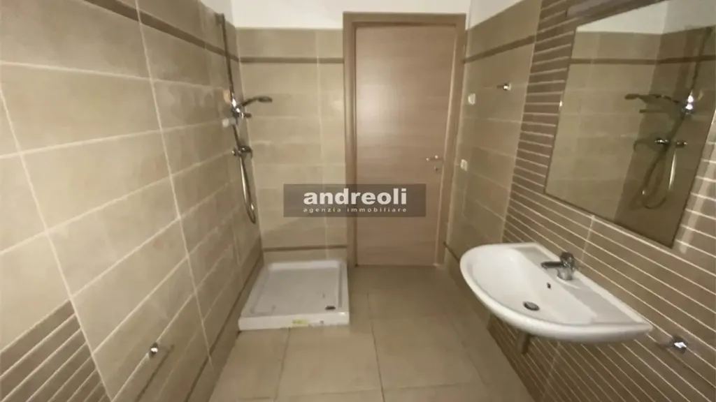 Vannitoad - Newly Built Apartment with Balcony in Jesi