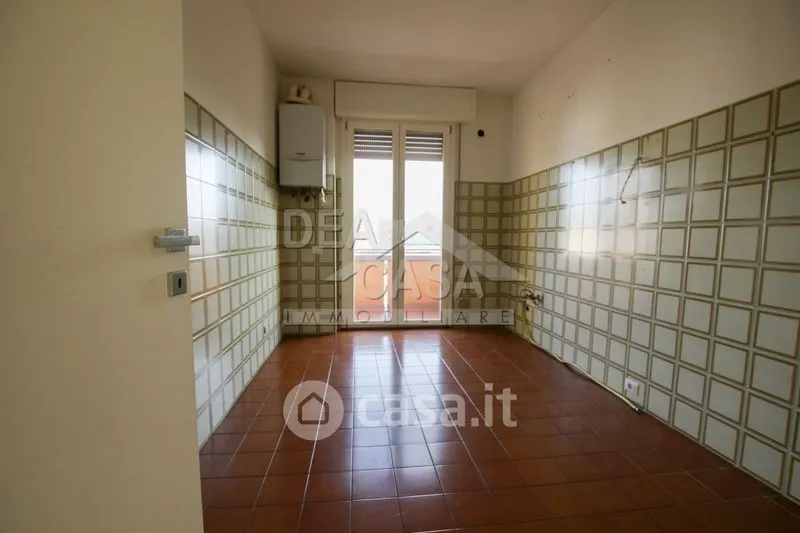 Esik - Spacious Apartment with Balcony in Mirandola