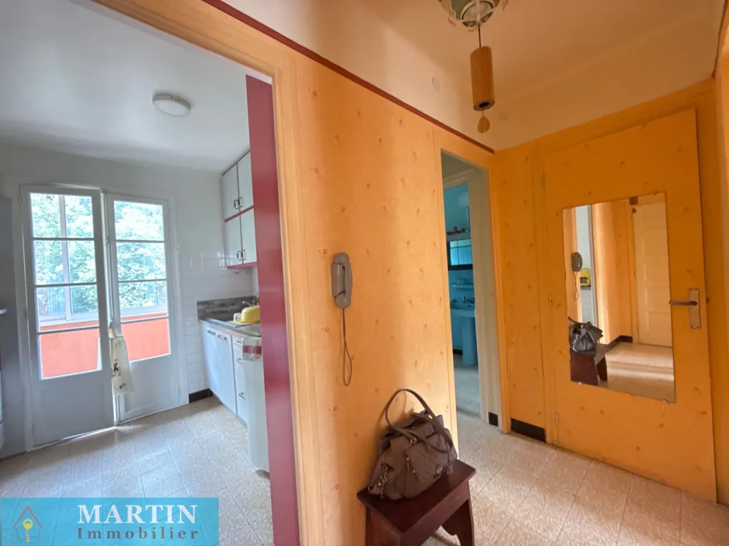 Ingresso - Bright 2-Bed Flat with Balcony in Petite Provence