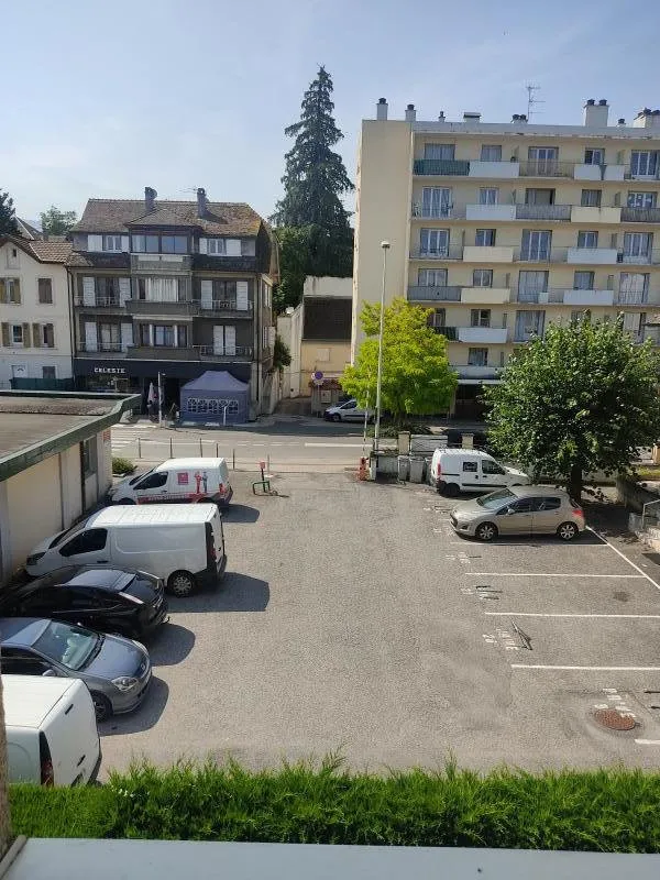 Rõdu - Charming Flat near Centre, Thonon