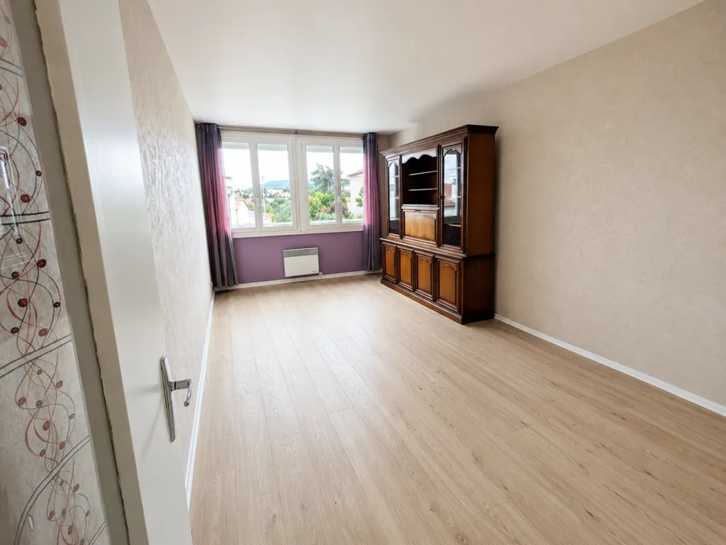 Elutuba - T3 Apartment with Balcony in Clermont-Ferrand