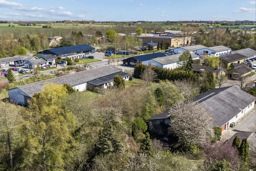 Õhuvaade - Business Property with Development Potential in Havdrup