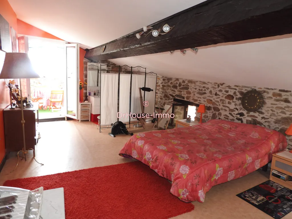Chambres - Maison en Pierre avec Solarium dans un Village