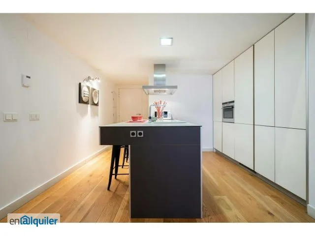 Köök - Air-Conditioned Apartment in City Centre