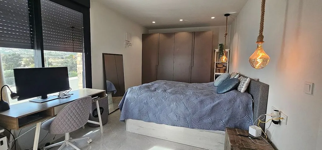 Chambres - Semi-Detached House with Pool in Finestrat