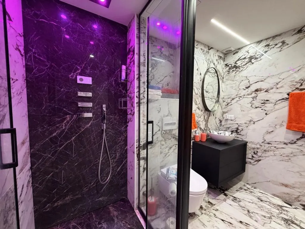 Bagni - Luxury Apartment with Ascender in Gijón Centre