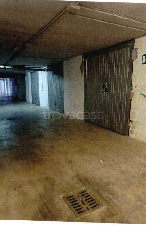 Garaaž - Apartment with Balcony at Foligno