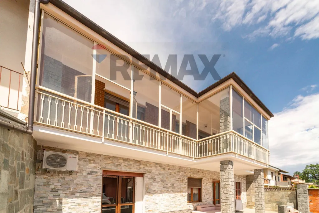 Exterior - Semi-detached House with Terrace in Mazzè