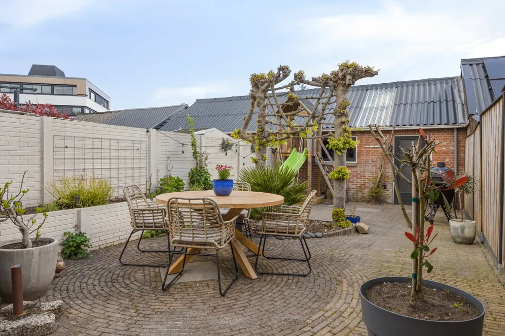 Garden - 5-room house in Veenendaal