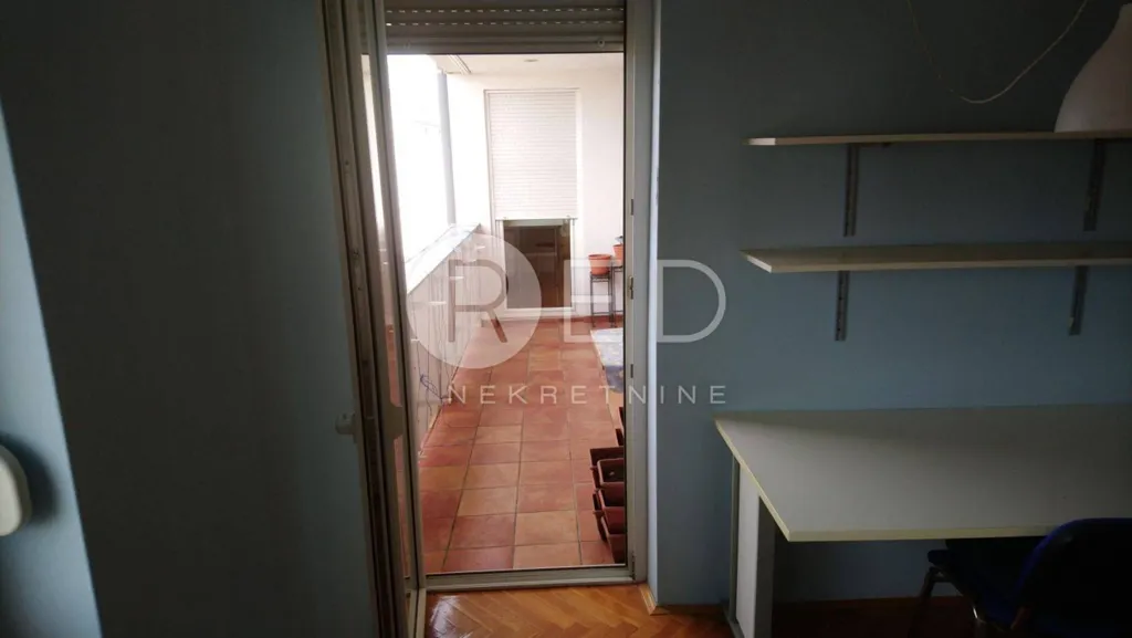 Kabinet - Spacious Flat with Loggias in Osijek Centre