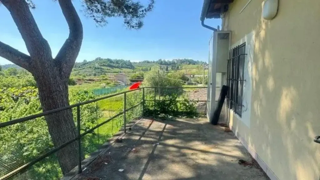 Rõdu - Apartment with Terrace in Castelfiorentino