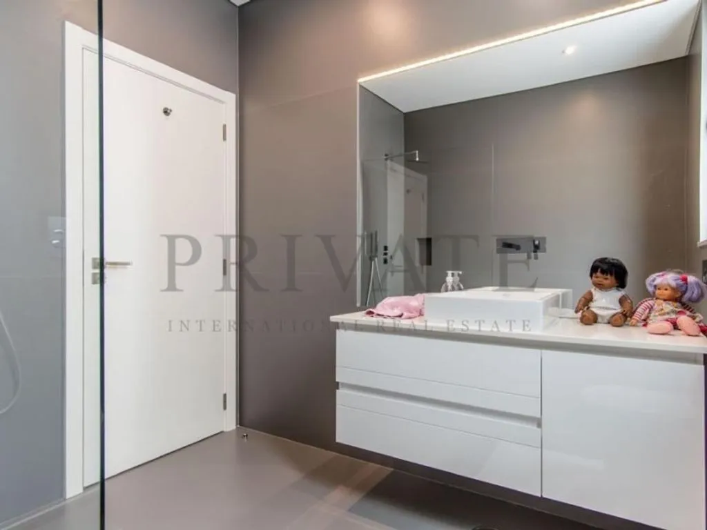 Vannitoad - Contemporary Villa with Golf Views in Vilamoura