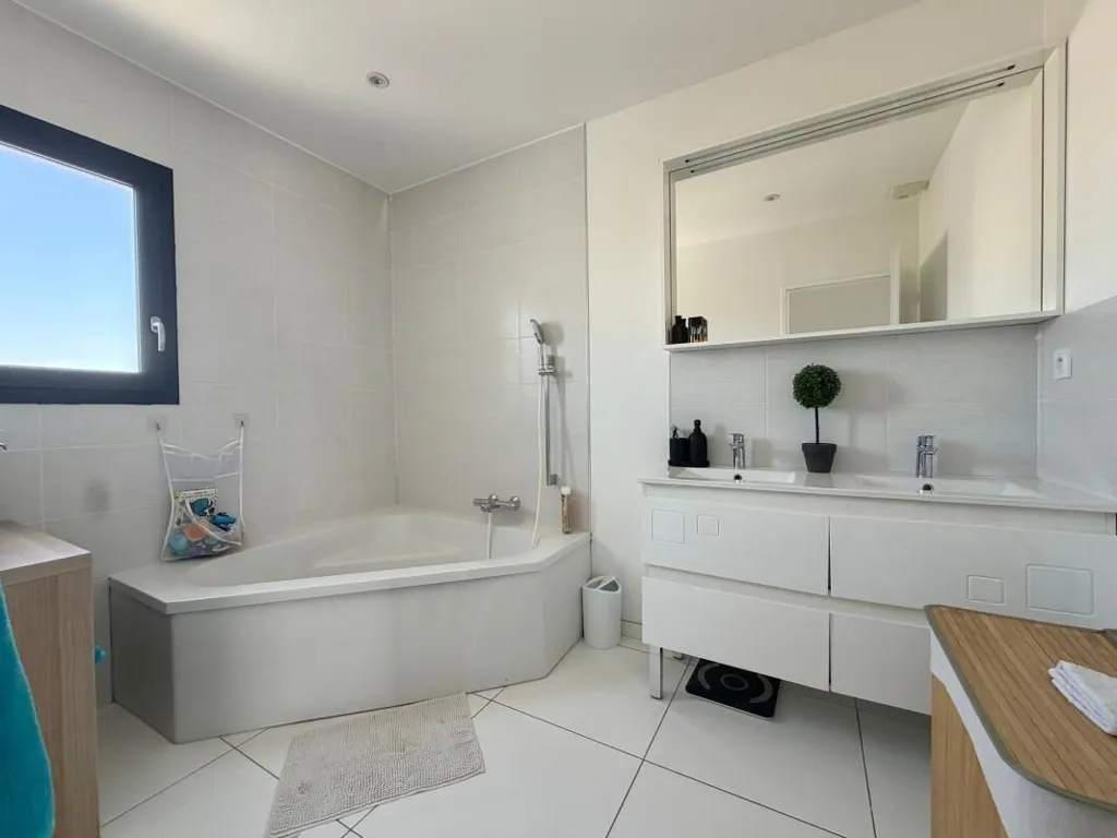 Bagni - Contemporary House with Pool in Vauvert