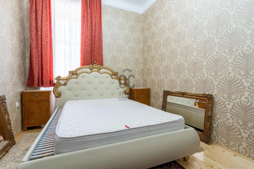 Magamistoad - Historic Villa with Event Space in Nemesvita