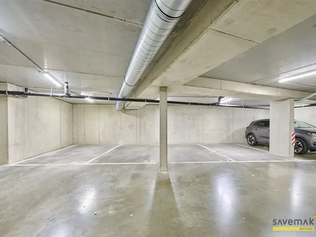 Garaaž - Underground Parking in Peer