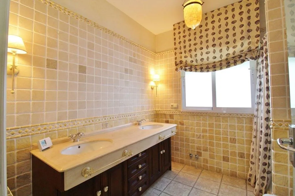 Vannitoad - Luxury Villa with Private Pool in San Juan de Alicante