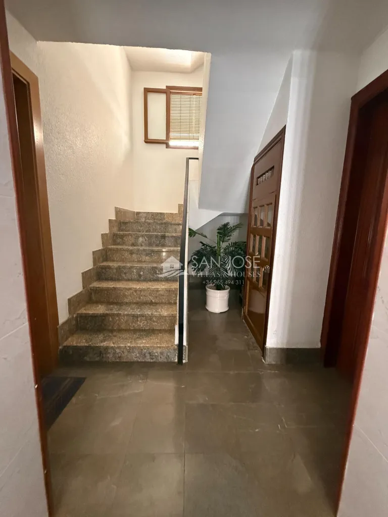 hallway_entrance