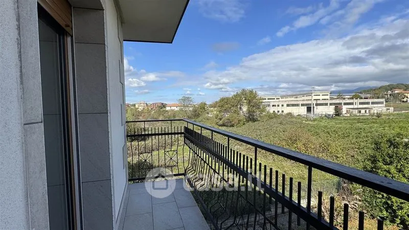 Rõdu - Apartment with Balconies in Mangone