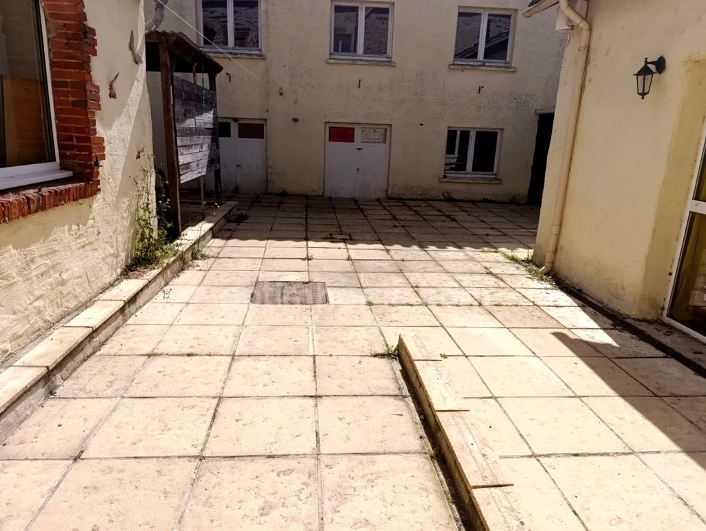Aed - Atypical House with Studio in Village Centre
