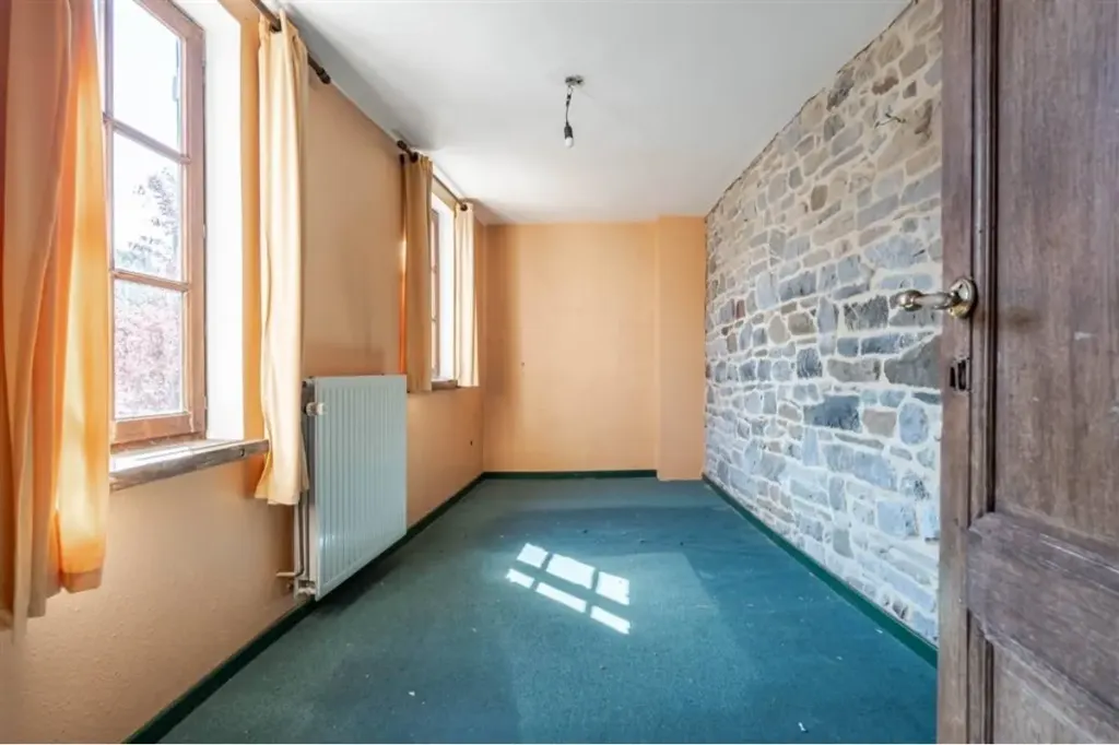 Stanze - Mixed-Use Property with Garden in Theux Centre