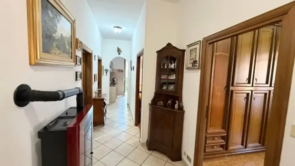 Entrée - Bright Trilocale with Balcony in Civitavecchia