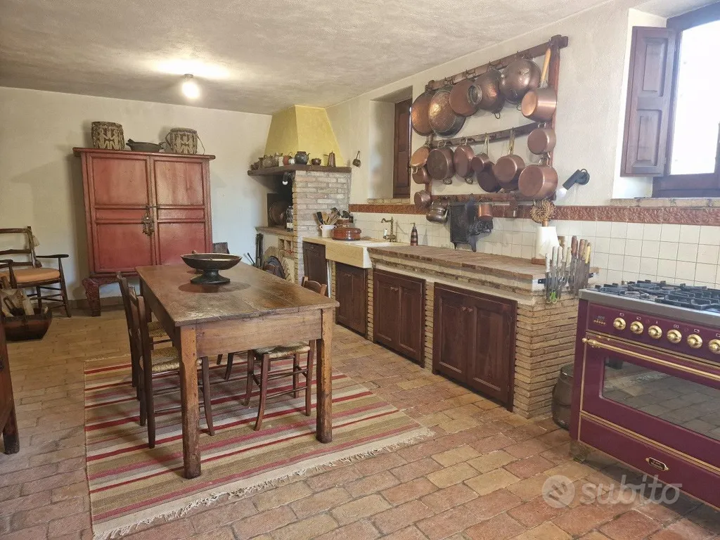 Köök - Rustic Stone Casale with Panoramic View in Umbria